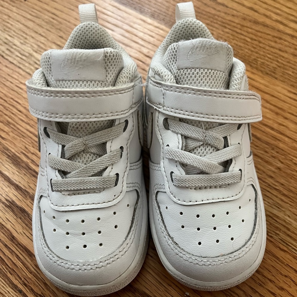 Toddler Nike Air Force 1 size 6 boy girl